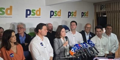 Cristina Graeml, candidata ao Senado pelo PSD durante anúncio ao lado de Ratinho Júnior e Sandro Alex (Foto: Ascom/CG)