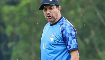 Tcheco volta ao Paraná Clube pela terceira vez e será primeiro técnico da era SAF