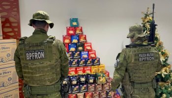 Polícia Militar do Paraná entrega panetones a pacientes oncológicos