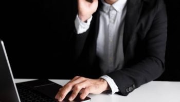 O advogado prometia rendimentos mensais superiores a 5%, 10% e até 20%. — Foto: