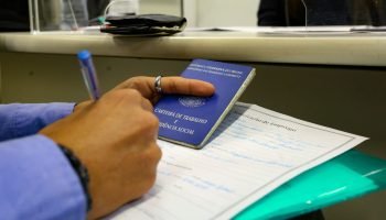 Paraná lidera média salarial de trabalhadores com mais de 60 anos no Sul e Sudeste