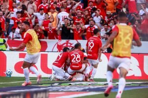 Brasileirão 2025: Internacional e Santos se Salvam, Fortaleza e Ceará Rebaixados