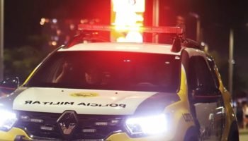 Esposa invade casa da sogra e bate em marido e amante no Paraná