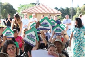 Casa Fácil impulsiona habitação para mais de 130 mil famílias no Paraná