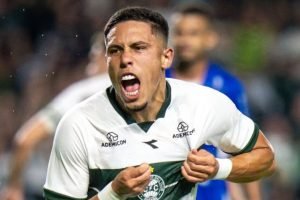 atacante-brayan-jovem-coritiba-dell-valle