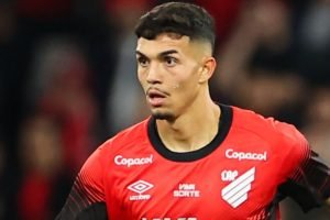 athletico-arthur-dias-zagueiro-renovacao-contrato