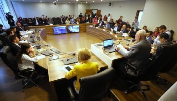 CCJ do Paraná apresenta balanço de 2025 com mais de mil proposições analisadas
