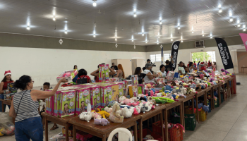 Projeto Brinquedo do Bem entrega mais de 25 mil brinquedos em três cidades simultaneamente