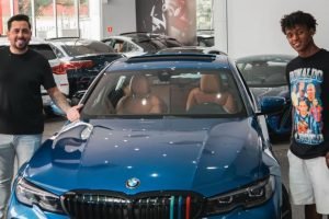 bruninho-promessa-athletico-pm-enquadro-carro-luxo