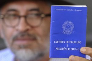 Vagas de emprego disponíveis na Agência do Trabalhador. — Foto: g+ notícias