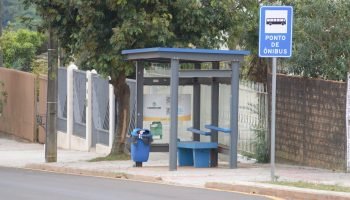 Prefeitura abre licitação para concluir instalação de abrigos de ônibus
