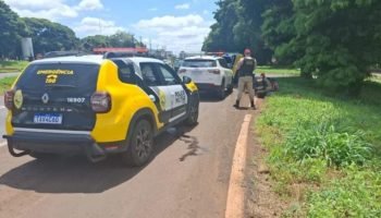 Corpo foi encontrado próximo a um rio. — Foto: Corpo foi encontrado próximo a um