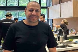 Erick Jacquin e equipe reformulam estabelecimento com novo cardápio em Foz do Ig