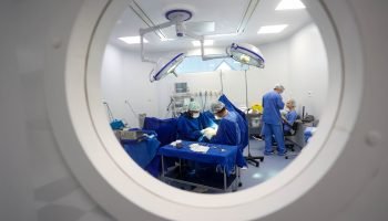 Programas estratégicos reforçam regionalização e ampliam acesso à saúde no Paraná