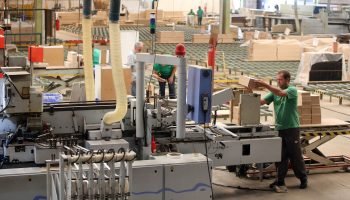 Indústria do Paraná registra 2º melhor desempenho em novembro de 2025