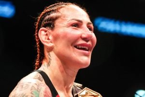 cris-cyborg-ironiza-ronda-rousey