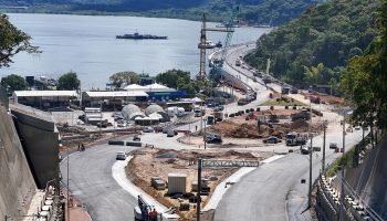 Obras em Ponte de Guaratuba — Foto: Governo do Paraná