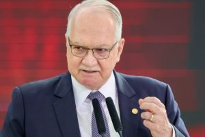 edson-fachin-criticas-stf