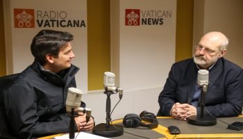 Prefeito Eduardo Pimentel destaca cultura de Curitiba na Rádio Vaticano