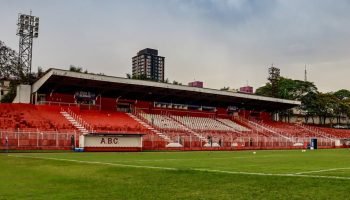 Estádio ABC recebe jogos do Foz do Iguaçu no Paranaense 2026