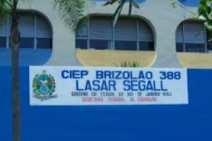 fachada-da-escola-onde-uma-bomba-caseira-teria-explodido-em-belford-roxo-rj-300x156-1
