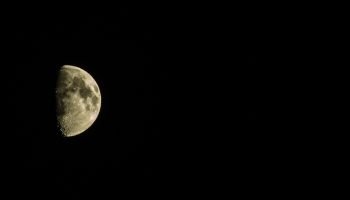 Lua minguante marca terça-feira