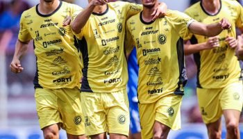 FC Cascavel goleia São Bento por 6 a 1 e aguarda confronto para definir destino na Copinha