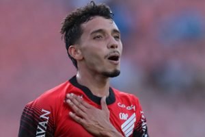 felipe-chiqueti-athletico