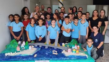 Alunos de escola municipal criam maquete interativa da Ponte de Guaratuba