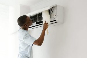 full-shot-mean-cleaning-air