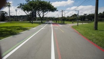 Homem encontrado morto dentro de carro no Parque Barigui, em Curitiba