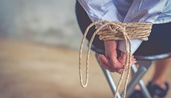 Homem de 46 anos é preso por fingir sequestro e extorquir parentes