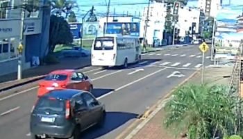 Idoso morre em acidente a caminho do hospital após passar mal no trabalho