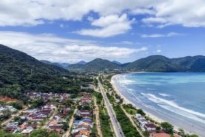 imagem-aerea-de-ubatuba-3-scaled-770x578-1-666x500-1