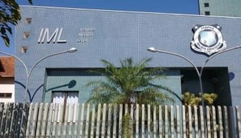 Homem em situação de rua encontrado morto ao lado de capela em Toledo