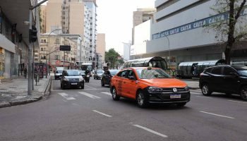 IPVA de veículos com placas finais 5 e 6 vence nesta terça-feira