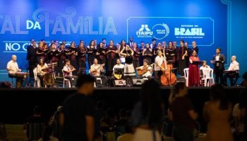 Coral da Itaipu emociona público em concerto de Natal