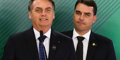 jair-bolsonaro-flavio-bolsonaro-24-06-2019