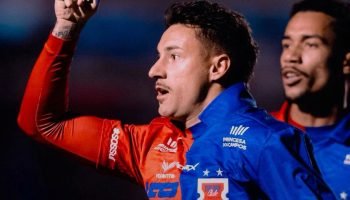 joao-felipe-comemoracao-gol-parana-clube-toledo-segundona