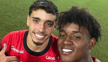 Athletico vence Andraus com gols de jovens do clube