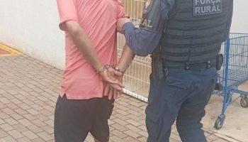 Suspeito de furto em Cascavel é encaminhado à delegacia após tentativa no supermercado