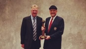 larry-bird-e-oscar-schmidt-300x188-1