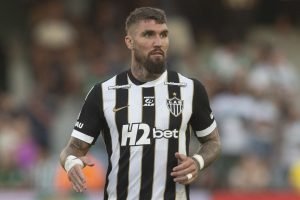 lyanco-coritiba-atletico-mg-brasileirao