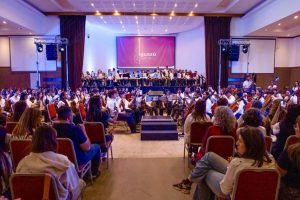 mais-de-250-jovens-musicos-participam-de-encontro-de-orquestras-em-puerto-iguazu-6a95dec0c8042
