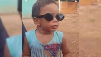 Menino de 2 anos morre após ser atingido por fogos de artifício