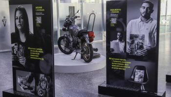 Curitiba lança campanha de conscientização com moto feita de 12 partes de acidentes fatais