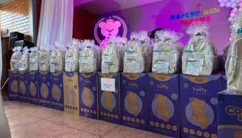 Estado entrega 366 kits maternidade nas regiões Oeste e Sudoeste para 2026
