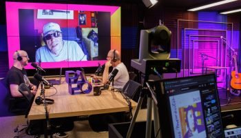 Audiência da Rádio Educativa aumenta 999% nas plataformas digitais em 2025