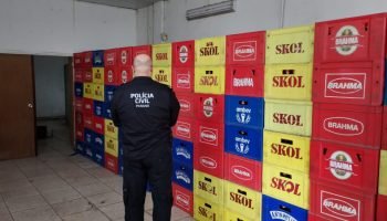 pcpr_destroi_mais_de_quatro_mil_garrafas_de_bebidas_apreendidas22222.jpg
