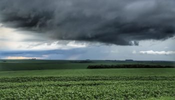 Temporais cessam no Paraná após tornado em Mercedes